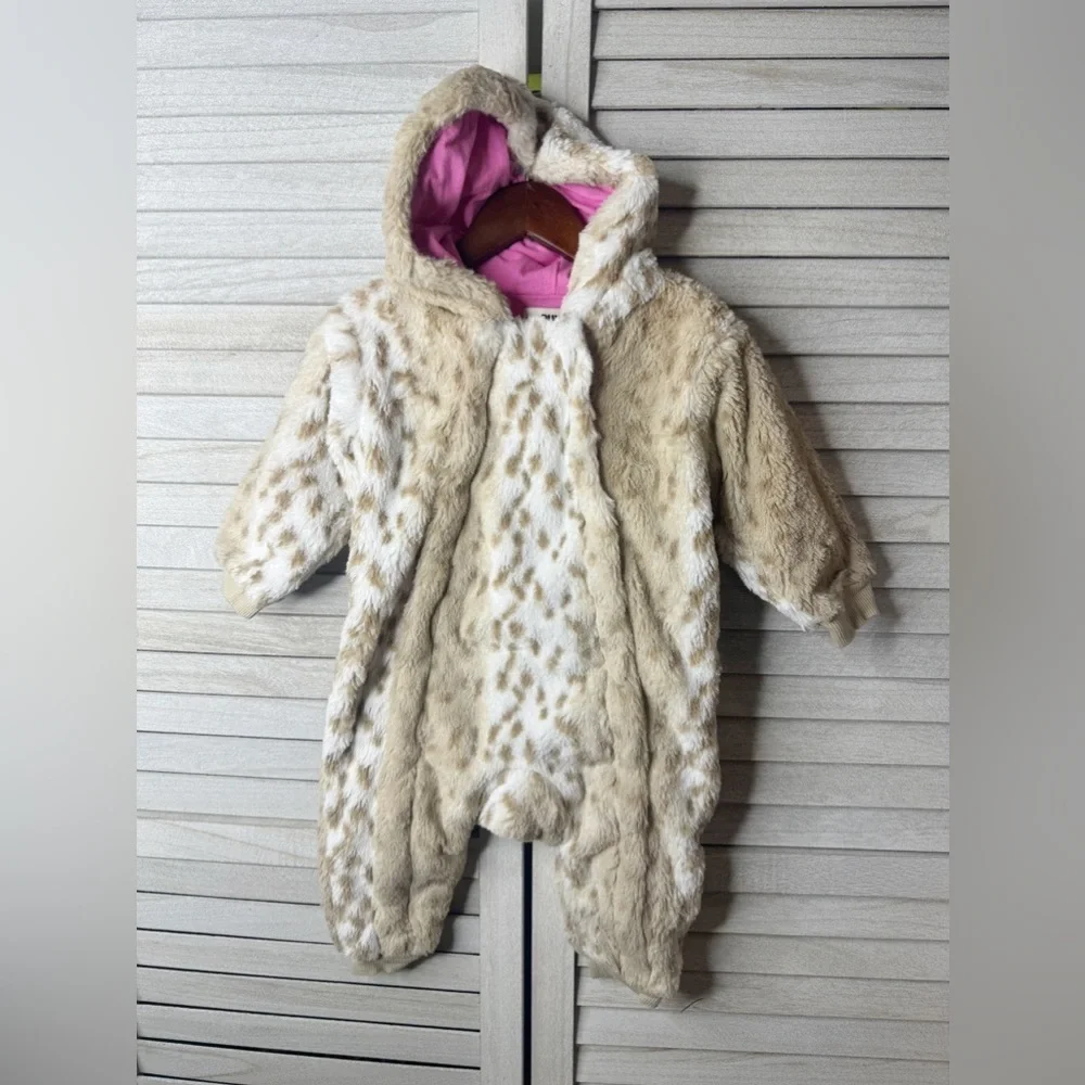 RUUM Baby Faux Fur Hooded Bunting Snowsuit Cream Leopard 6-12 Months HTF